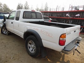 2004 Toyota Tacoma SR5 White Xtra Cab 2.7L AT 2WD #Z21562